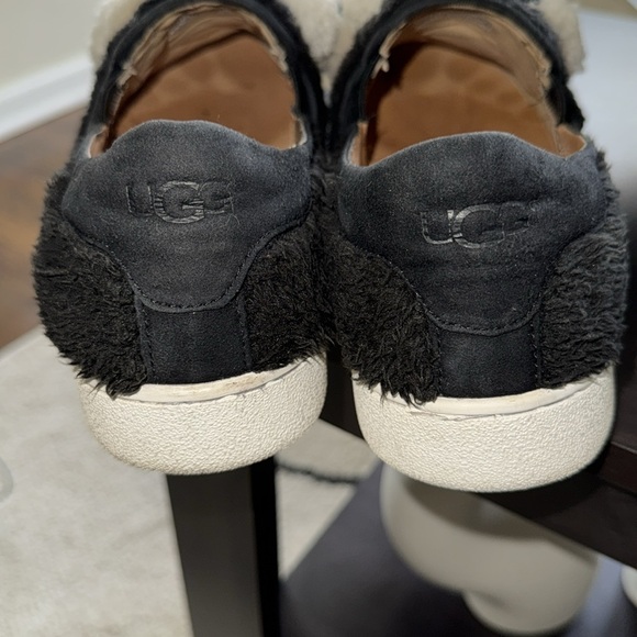 UGGs Pom-Pom Sneakers - Picture 6 of 7